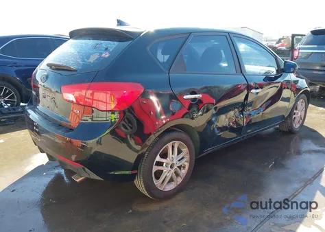 2011 Kia Forte Ex z USA, uszkodzony, nr VIN KNAFU5A26B5377530